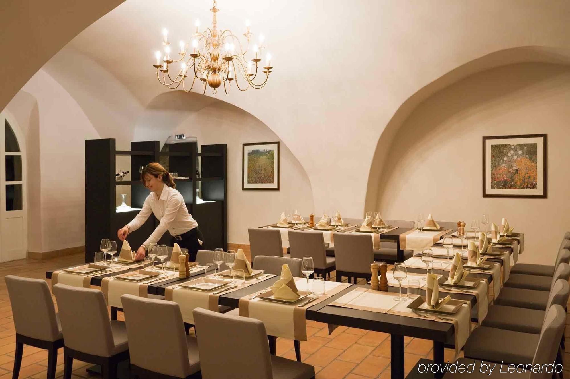 Mercure Aix-En-Provence Sainte-Victoire Châteauneuf-le-Rouge Restaurang bild